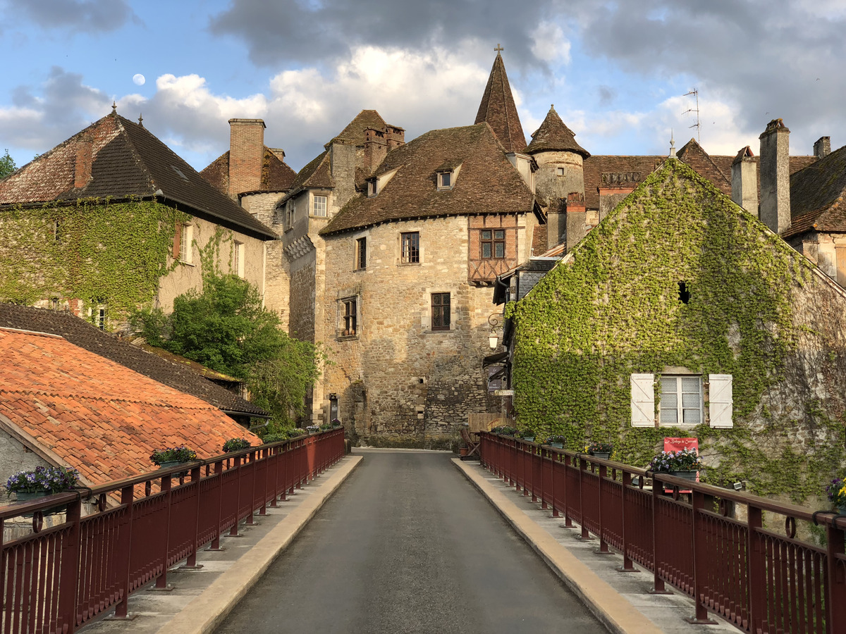 รูปถ่าย ฝรั่งเศส(France) กาเรนนัก(Carennac) 2018-04 74