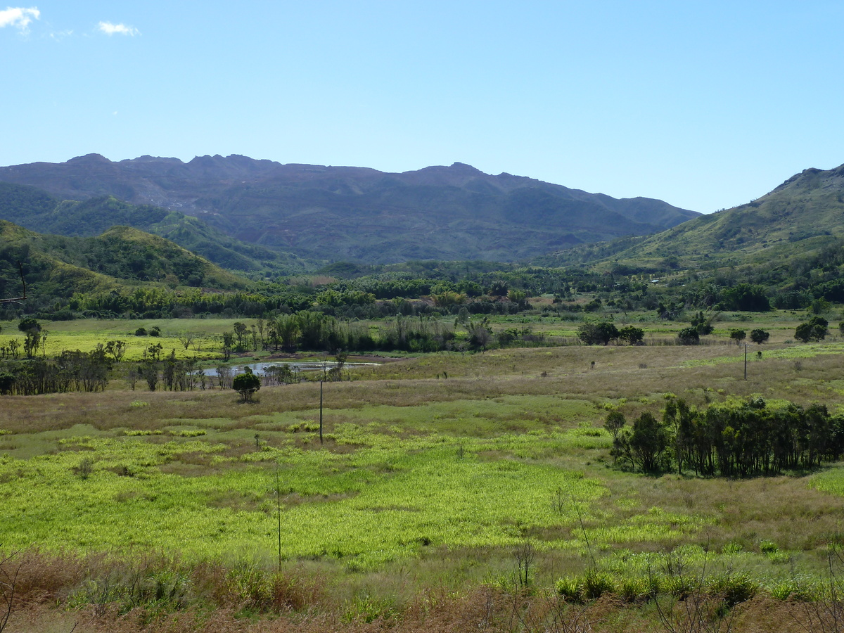 รูปถ่าย นิวแคลิโดเนีย(New Caledonia) ถนนจากตงตูตาไปทีโอ(Tontouta to Thio road) 2010-05 116