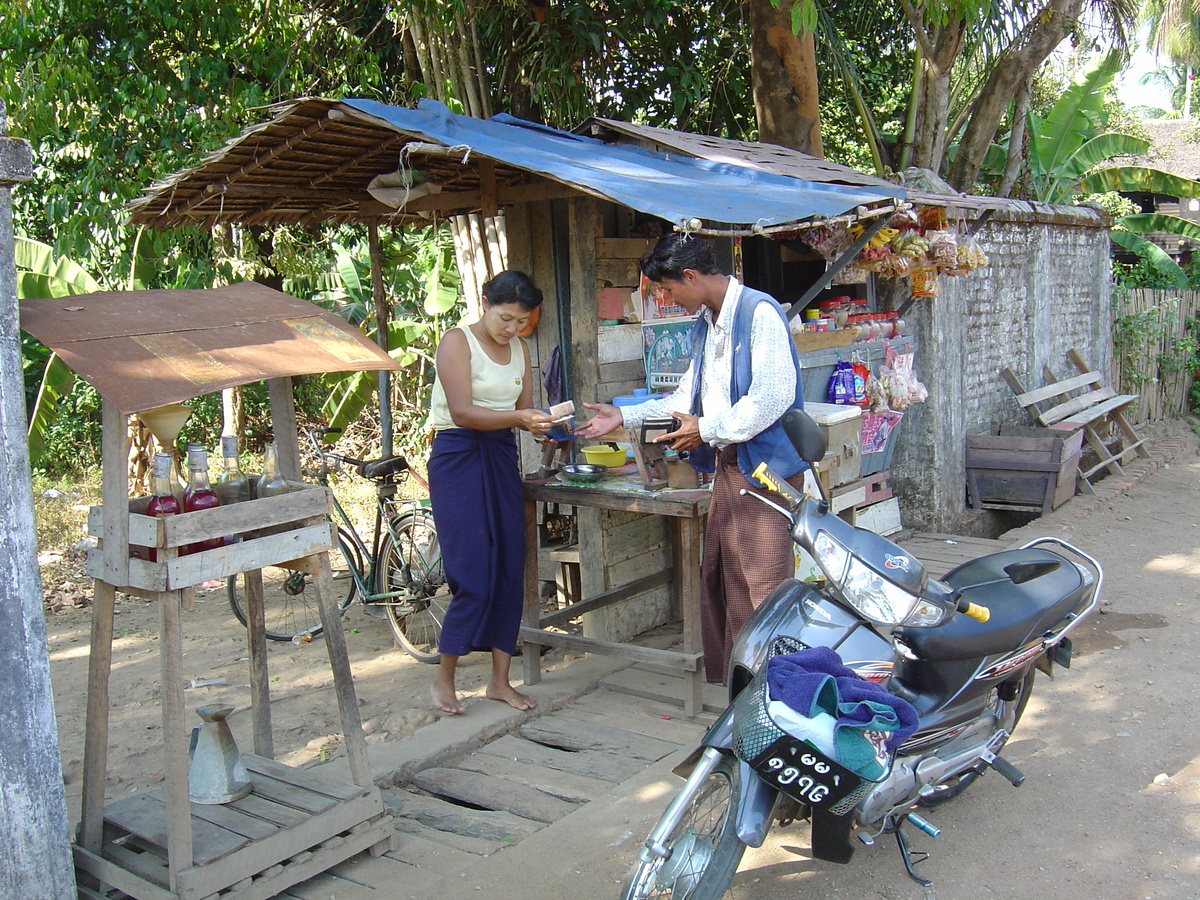รูปถ่าย พม่า(Myanmar) มะริด(Myeik (Mergui)) 2005-01 32