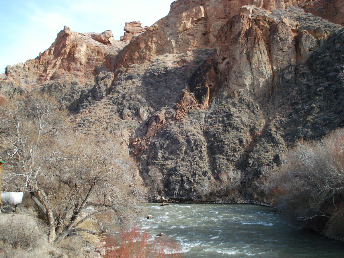 รูปถ่าย คาซัคสถาน(Kazakhstan) หุบผาชารึน(Charyn Canyon) 2007-03 215