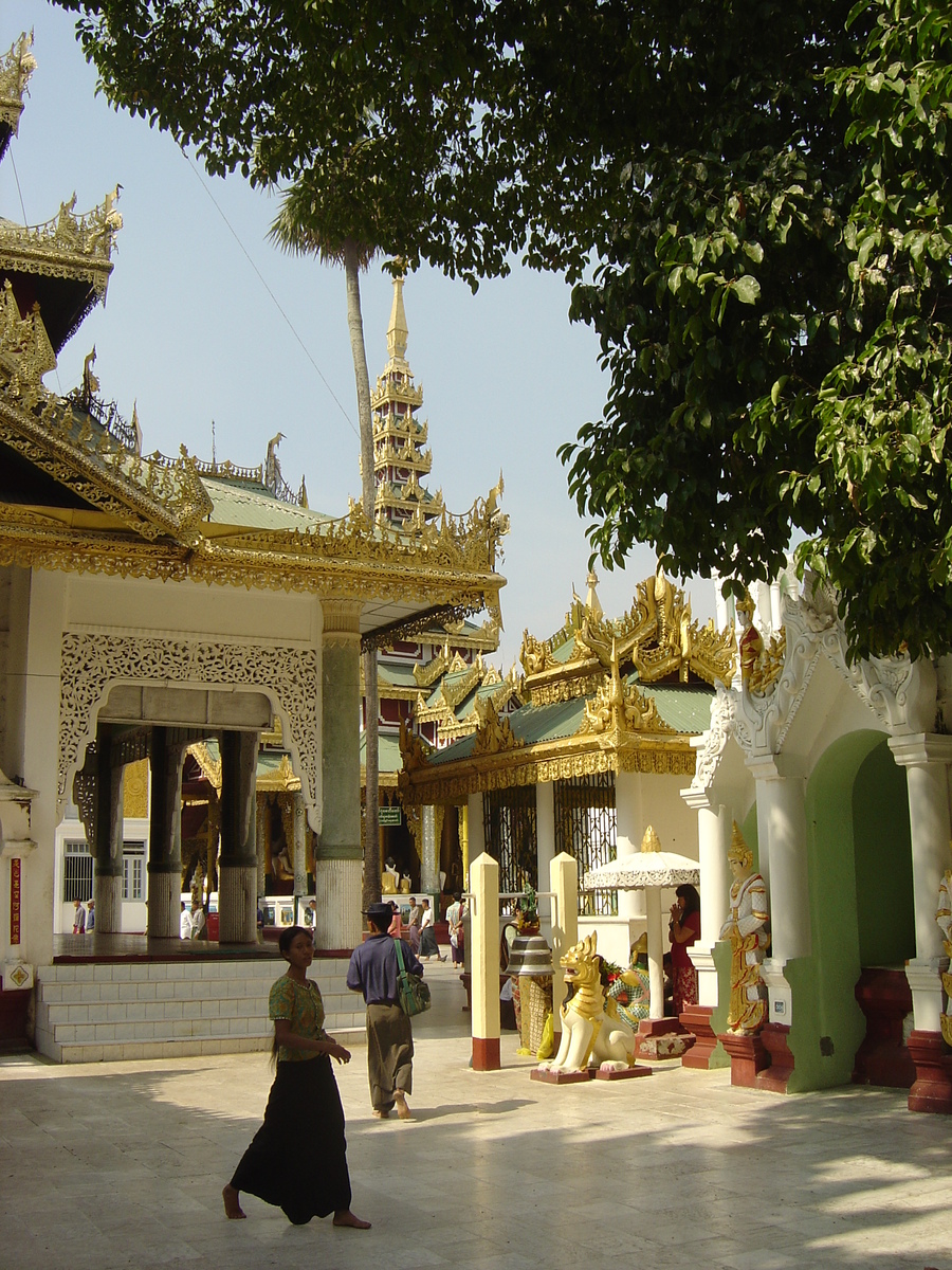 รูปถ่าย พม่า(Myanmar) ย่างกุ้ง(Yangon) พระมหาเจดีย์ชเวกากอง(Shwedagon Pagoda) 2005-01 1