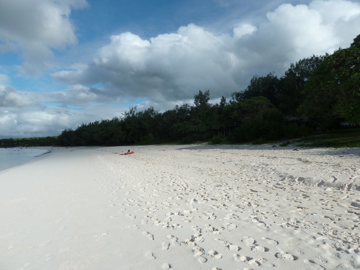 รูปถ่าย นิวแคลิโดเนีย(New Caledonia) เกาะลีฟู(Lifou) อ่าวชาโตบรีย็อง(Chateaubriand Bay) 2010-05 43
