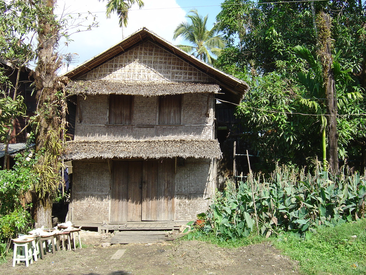 รูปถ่าย พม่า(Myanmar) มะริด(Myeik (Mergui)) 2005-01 139