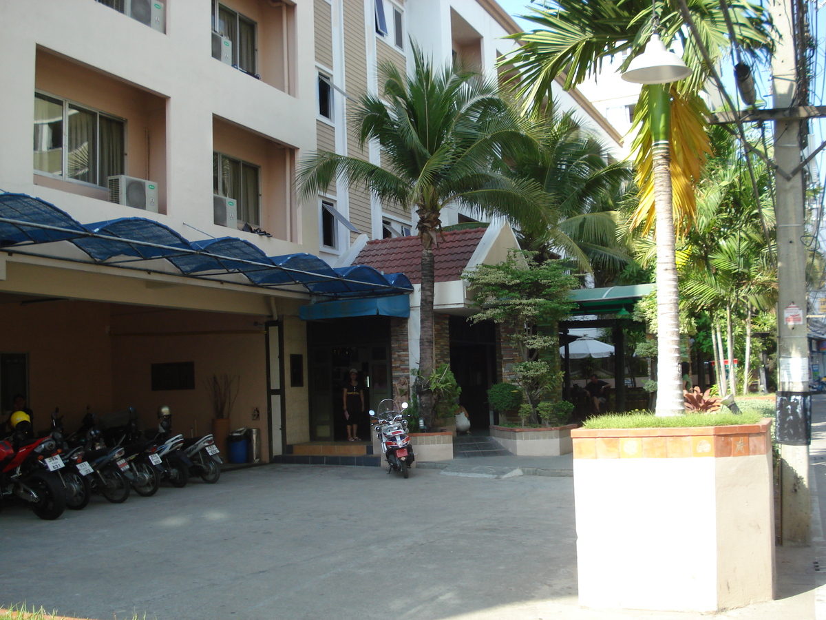 รูปถ่าย ไทย(Thailand) พัทยา(Pattaya) ซอยบัวขาว(Soi Boakhao) 2008-01 89