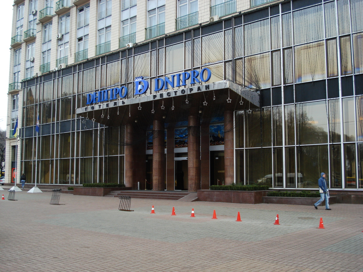 รูปถ่าย ยูเครน(Ukraine) เคียฟ(Kiev) ถนนเครชชาตือค(Kreschatyk Street) 2007-03 38