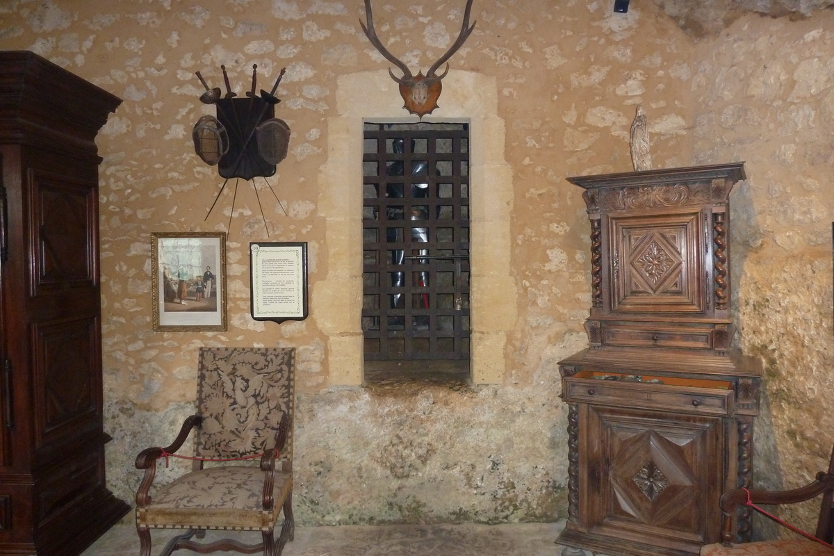 รูปถ่าย ฝรั่งเศส(France) บ้านป้อมเดอเรญัก(Maison Forte de Reignac) 2010-08 74