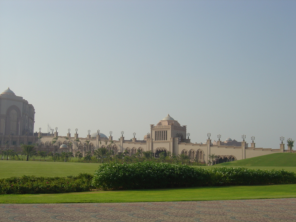 รูปถ่าย สหรัฐอาหรับเอมิเรตส์(United Arab Emirates) อาบูดาบี(Abu Dhabi) 2005-09 16