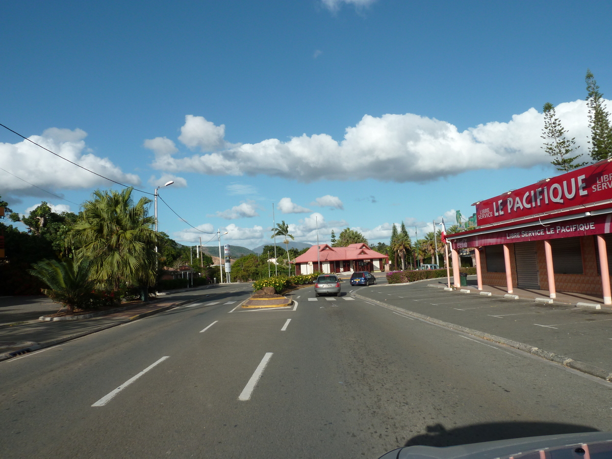 รูปถ่าย นิวแคลิโดเนีย(New Caledonia) ถนนจากกานาลาไปลาฟัว(Canala to La Foa road) 2010-05 38
