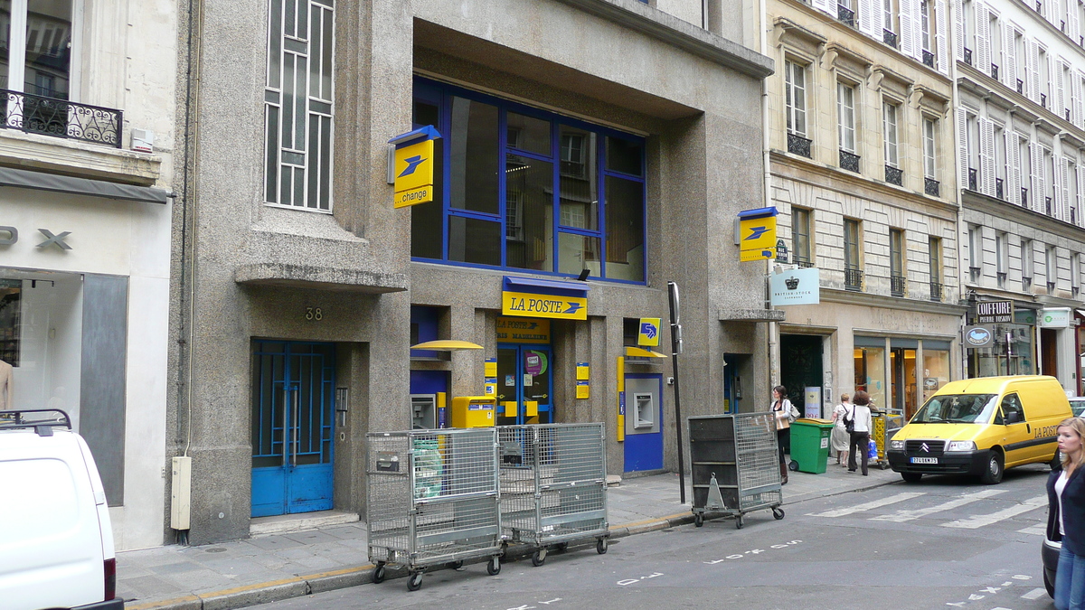 รูปถ่าย ฝรั่งเศส(France) ปารีส(Paris) คุ้มที่ 8(8th Arrondissement) ถนนทรงเช(Rue Tronchet) 2007-05 0
