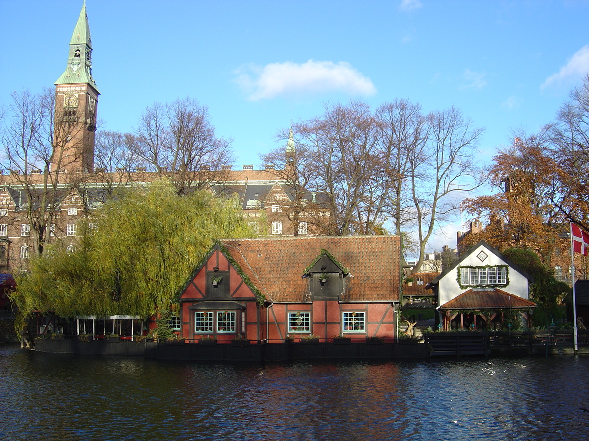 รูปถ่าย เดนมาร์ก(Denmark) โคเปนเฮเกน(Copenhagen) สวนสาธารณะทิโวลี(Tivoli Park) 2004-11 6