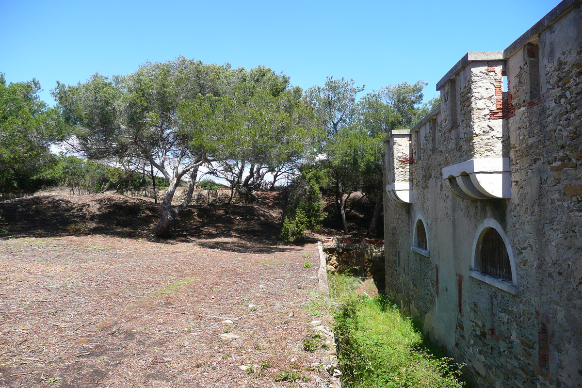 รูปถ่าย ฝรั่งเศส(France) เกาะปอร์เกอรอล(Porquerolles Island) แหลมเลอแก็ง(Pointe du Lequin) 2008-05 23
