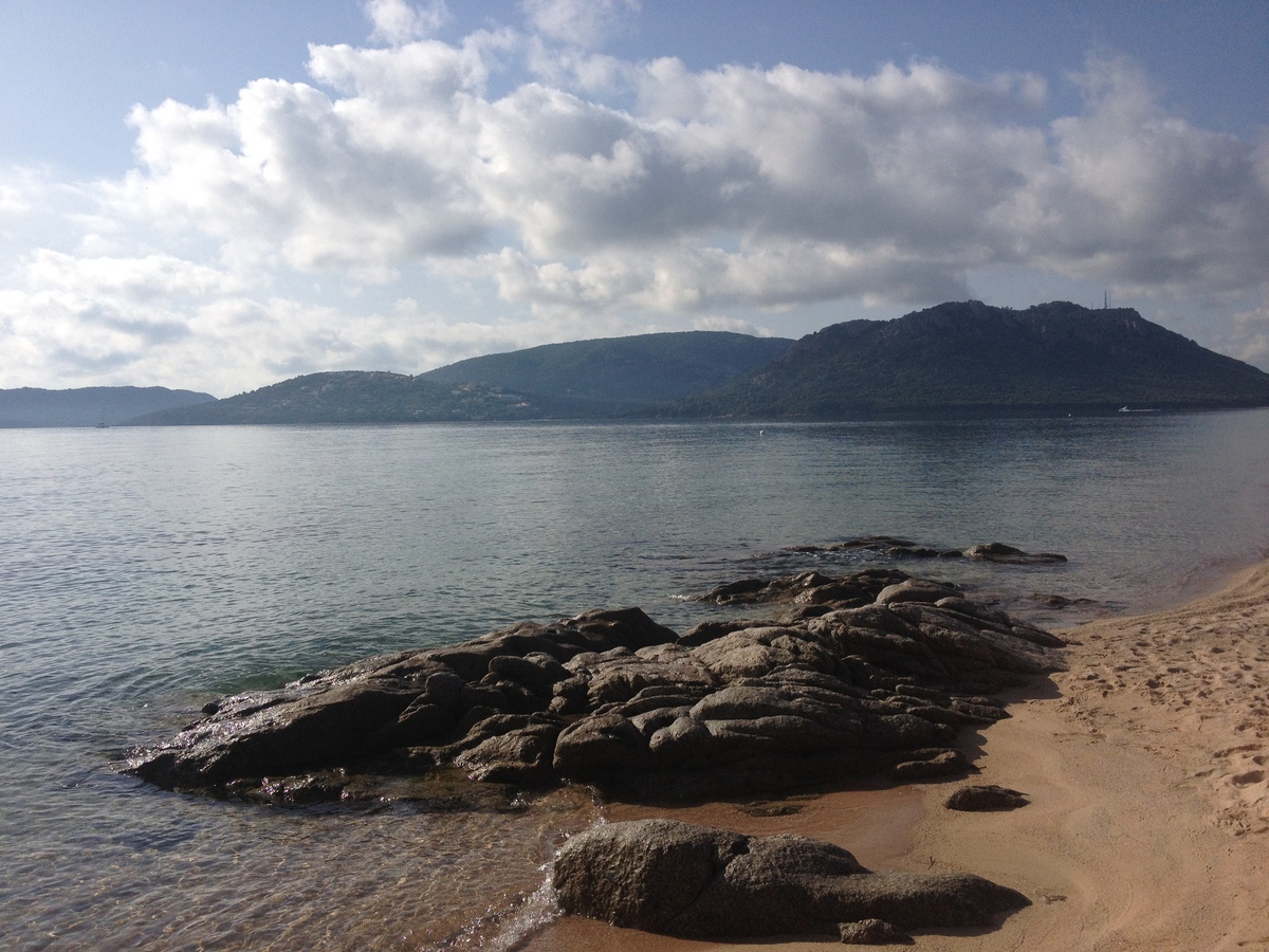 รูปถ่าย ฝรั่งเศส(France) คอร์สิคา(Corsica) อ่าวกาลารอสซา(Cala Rossa) 2012-09 46