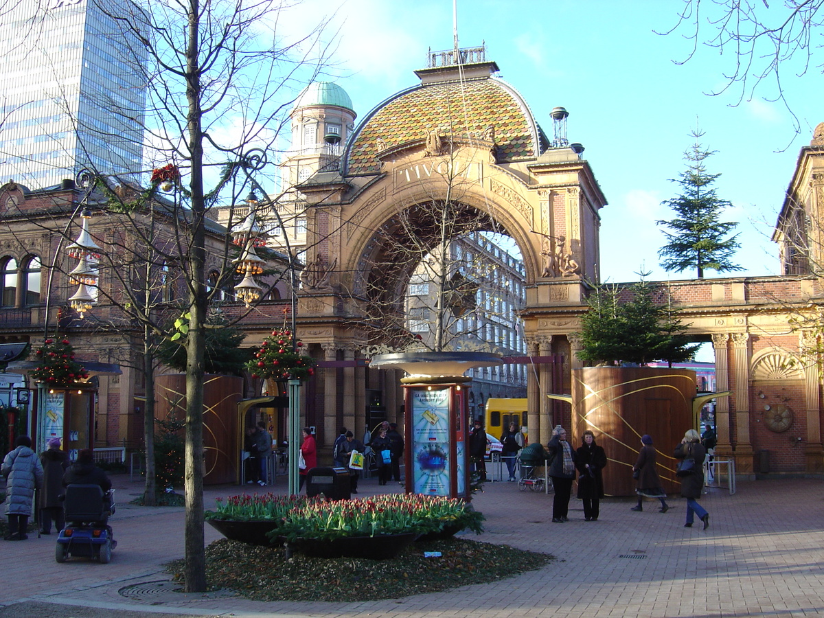 รูปถ่าย เดนมาร์ก(Denmark) โคเปนเฮเกน(Copenhagen) สวนสาธารณะทิโวลี(Tivoli Park) 2004-11 40