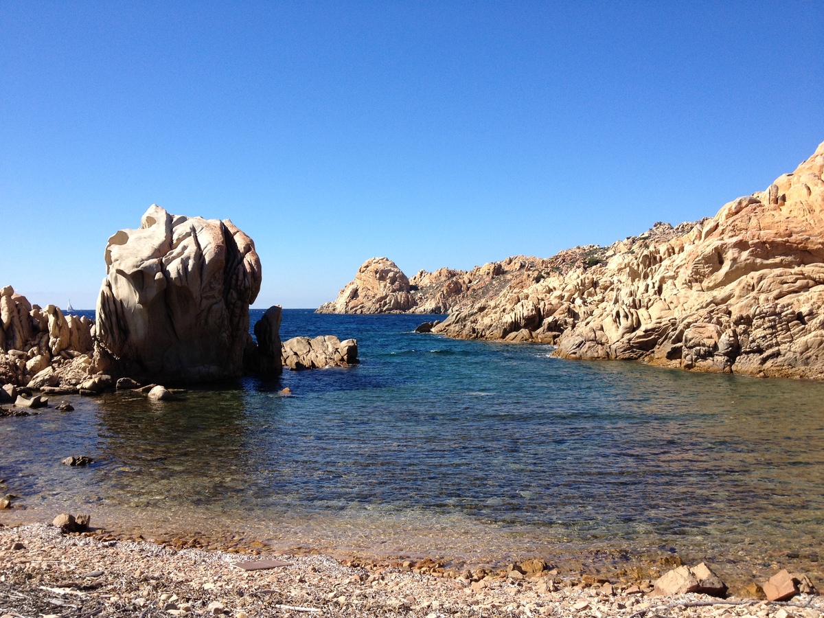 รูปถ่าย อิตาลี(Italy) อ่าวกาลาลุงกา(Cala Lunga) 2012-09 62