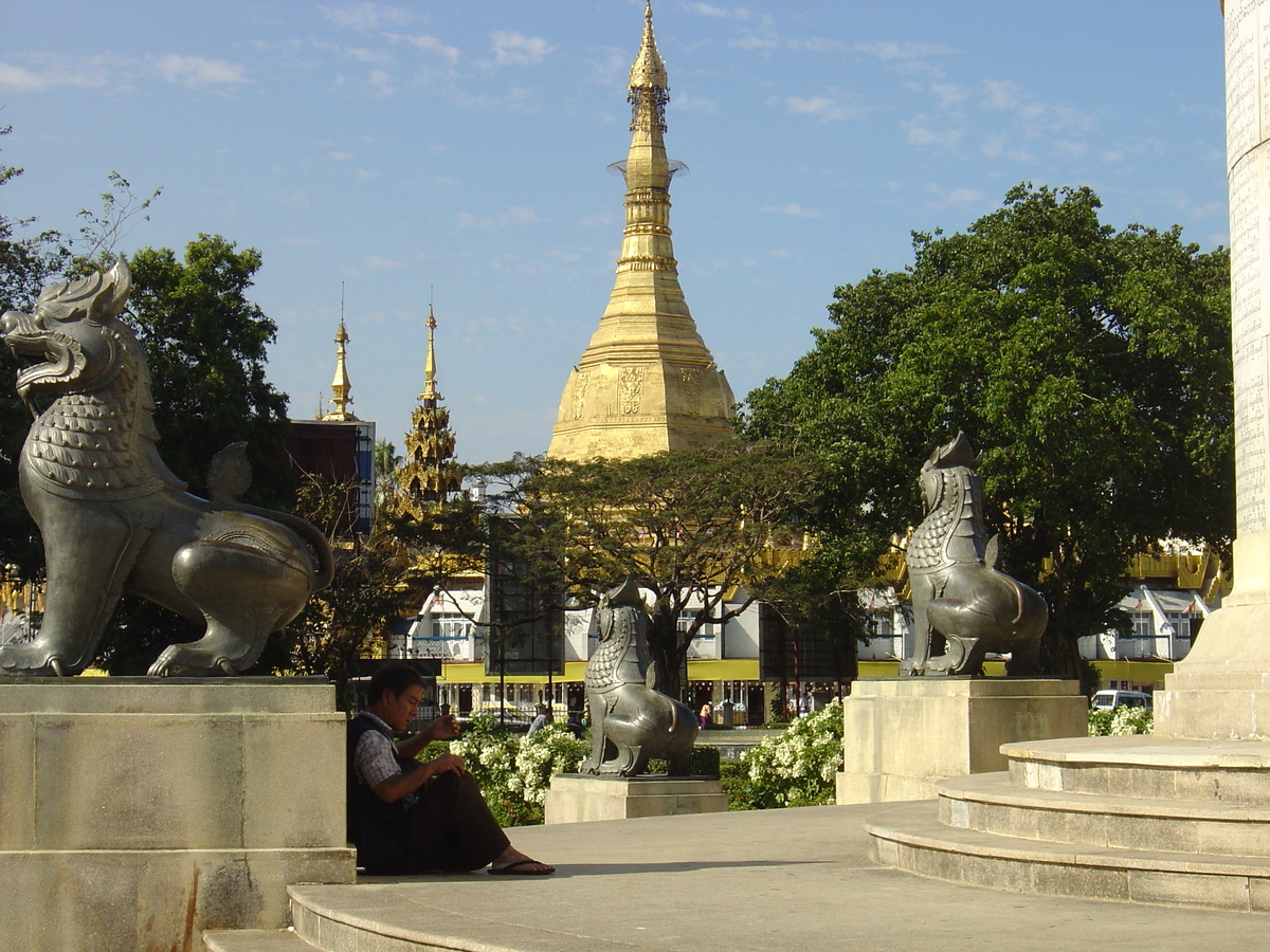 รูปถ่าย พม่า(Myanmar) ย่างกุ้ง(Yangon) 2005-01 166