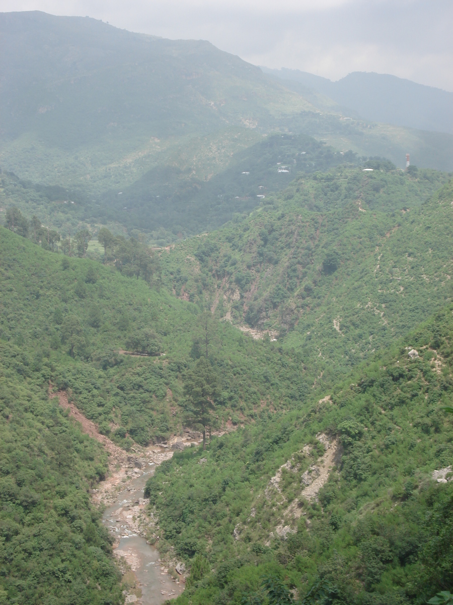 รูปถ่าย ปากีสถาน(Pakistan) ถนนจากอิสลามาบัดไปมัรรี(Islamabad to Murree road) 2006-08 77