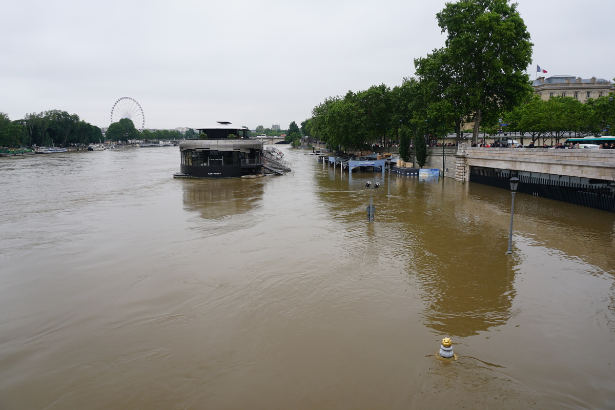 รูปถ่าย ฝรั่งเศส(France) ปารีส(Paris) แม่น้ำแซน(Seine river) 2016-06 76