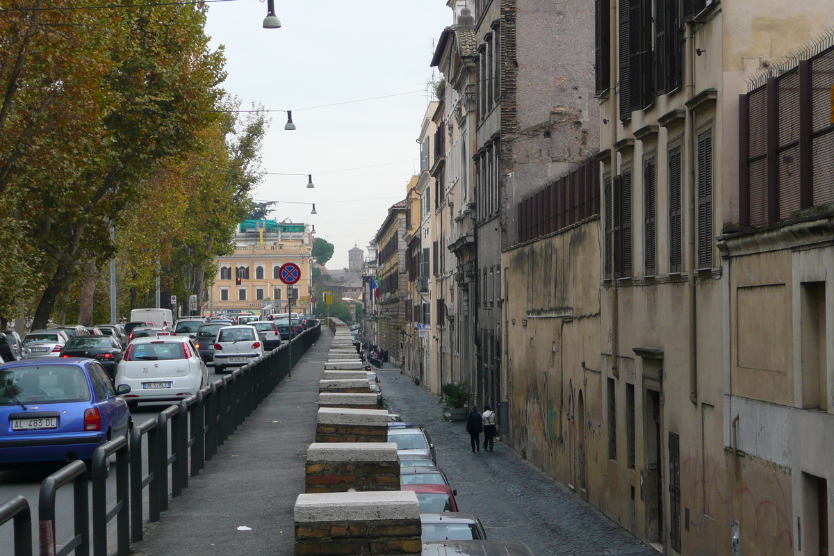 รูปถ่าย อิตาลี(Italy) โรม(Rome) ถนนริมน้ำจานีโกเลนเซ(Lungotevere Gianicolense) 2007-11 29