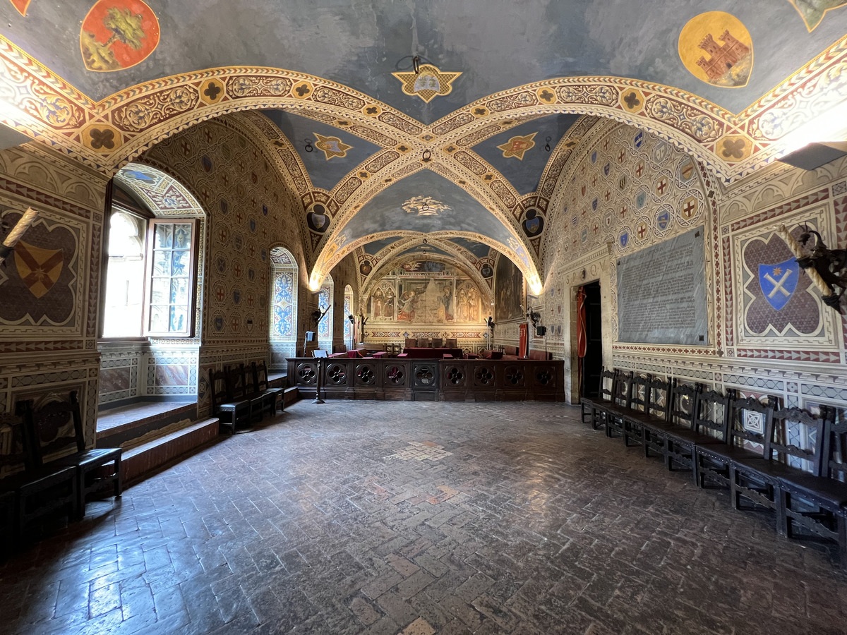 รูปถ่าย อิตาลี(Italy) วอลแตร์รา(Volterra) วังเดย์ปรีโอรี(Palazzo dei Priori) 2021-09 27