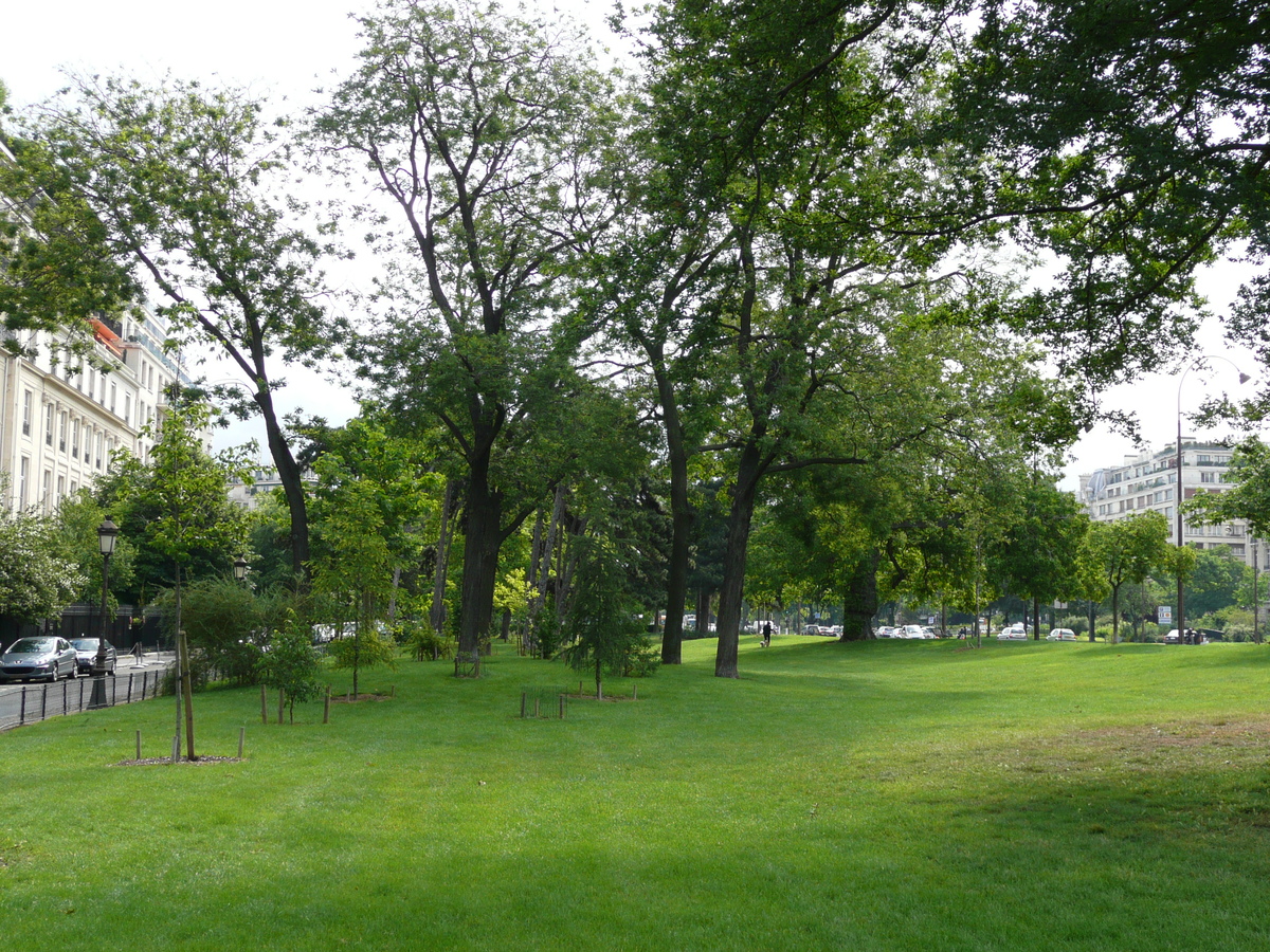 รูปถ่าย ฝรั่งเศส(France) ปารีส(Paris) ถนนฟอช(Avenue Foch) 2007-06 119