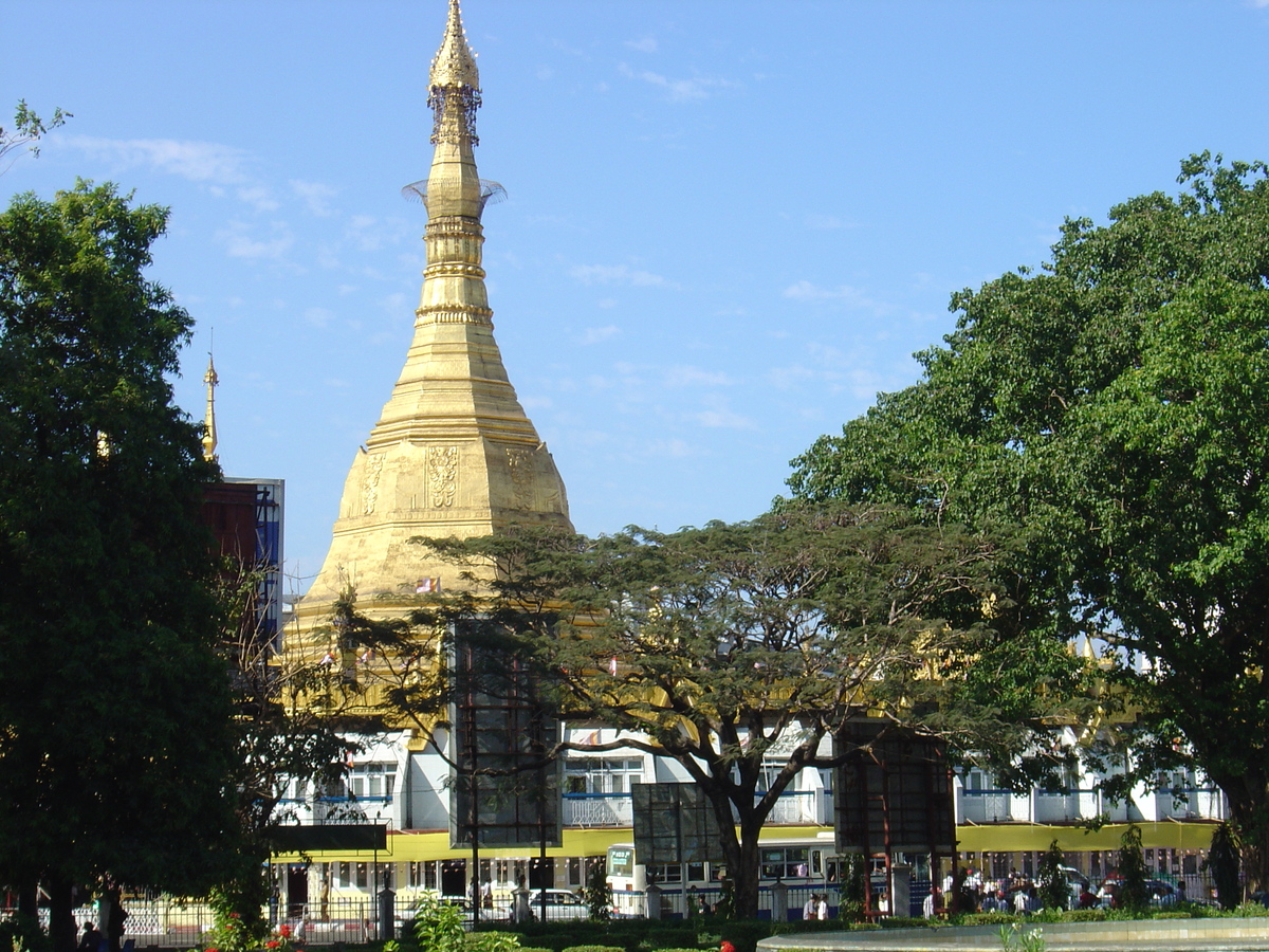 รูปถ่าย พม่า(Myanmar) ย่างกุ้ง(Yangon) 2005-01 137