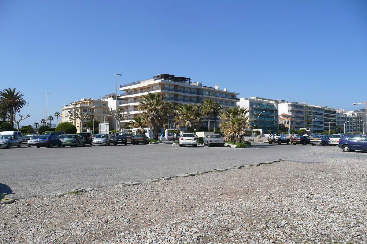 รูปถ่าย ฝรั่งเศส(France) คานส์(Cannes) หาดกาซาแญร์(Plage Gazagnaire) 2008-03 61