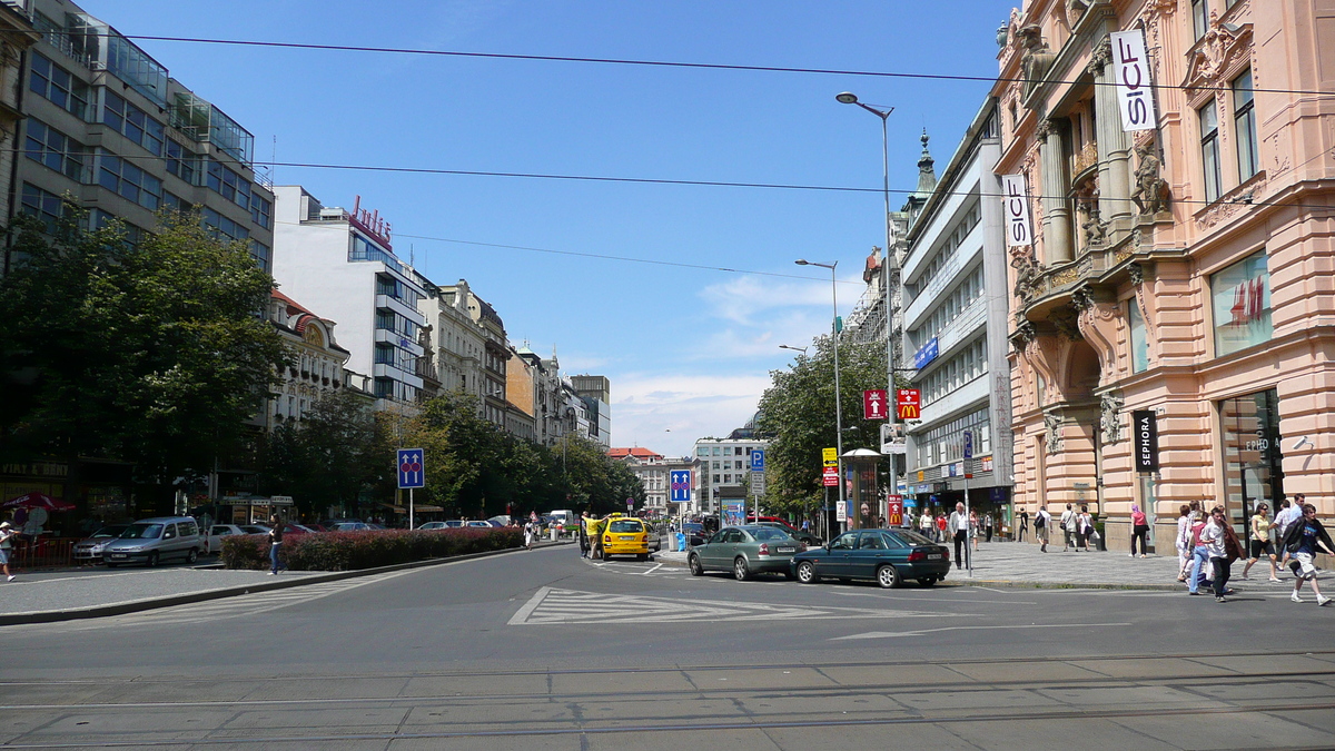 รูปถ่าย สาธารณรัฐเช็ก(Czech Republic) ปราก(Prague) จัตุรัสเวนเซสลาส(Vaclavske namesti) 2007-07 49