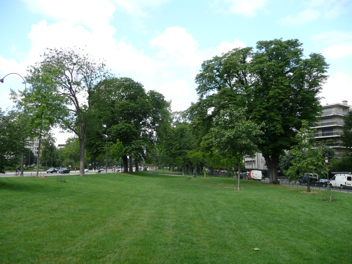 รูปถ่าย ฝรั่งเศส(France) ปารีส(Paris) ถนนฟอช(Avenue Foch) 2007-06 152