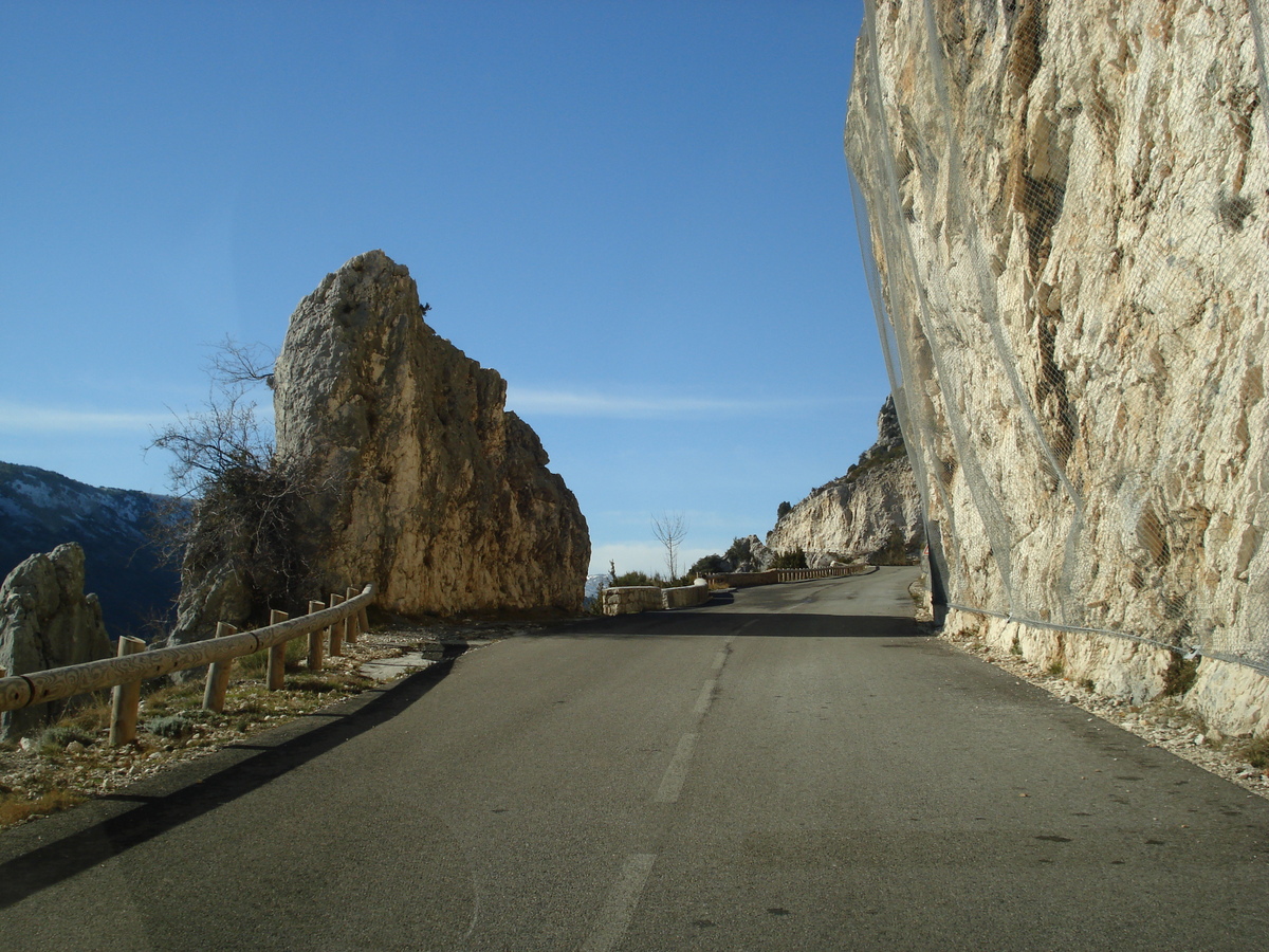 รูปถ่าย ฝรั่งเศส(France) ถนนจากกูร์เซกูลไปเกรโอลีแยร์-เล-เนจ(Coursegoule to Greolieres les neiges road) 2007-01 7