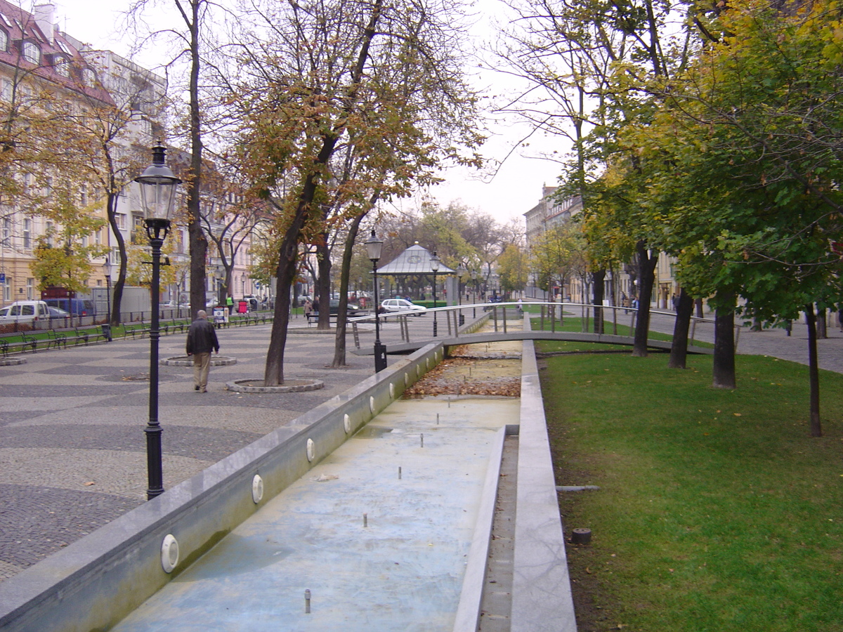 รูปถ่าย สโลวะเกีย(Slovakia) บราทิสลาวา(Bratislava) 2004-11 9