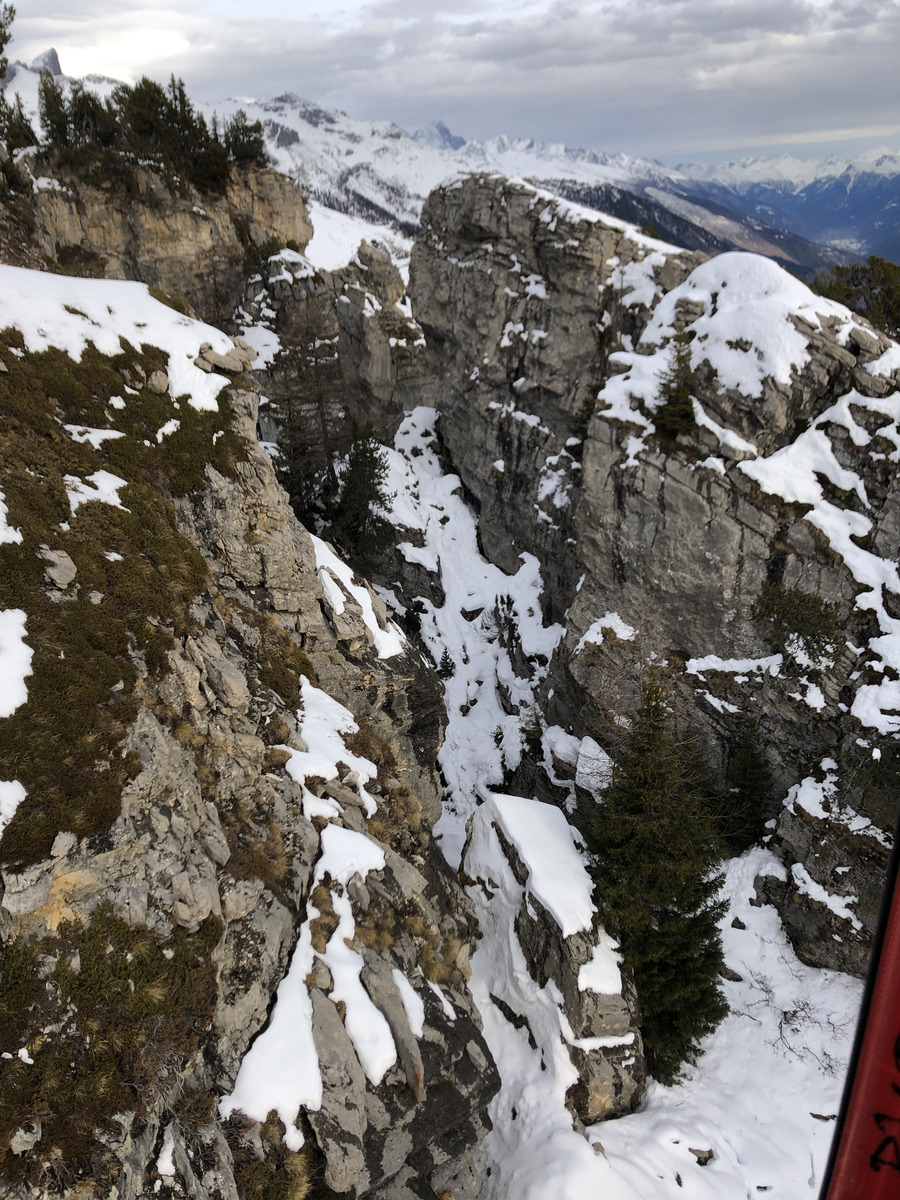 รูปถ่าย สวิสเซอร์แลนด์(Switzerland) ครองส์-มงตานา(Crans Montana) 2020-12 663