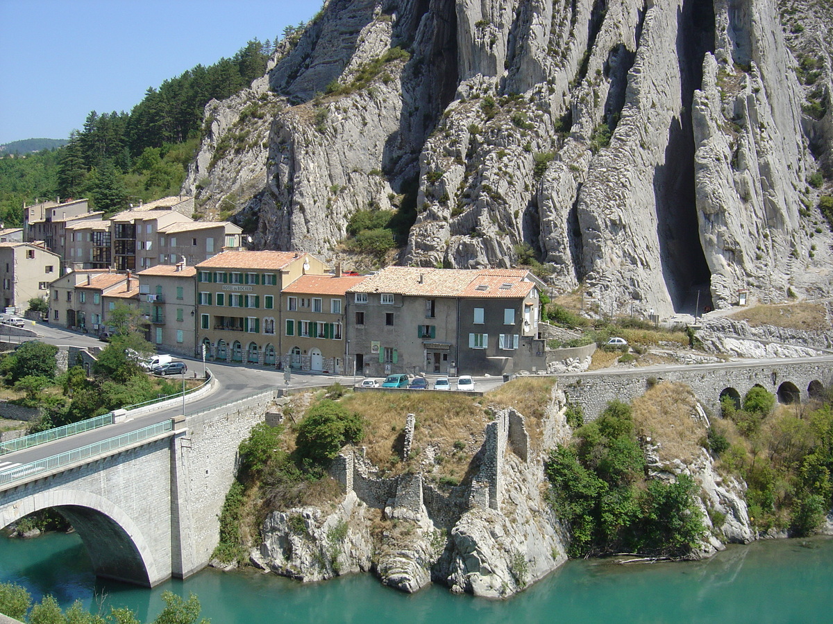 รูปถ่าย ฝรั่งเศส(France) ซิสเตอรง(Sisteron) 2004-08 0