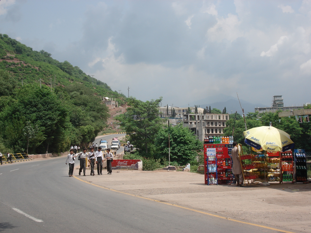 รูปถ่าย ปากีสถาน(Pakistan) ถนนจากอิสลามาบัดไปมัรรี(Islamabad to Murree road) 2006-08 60