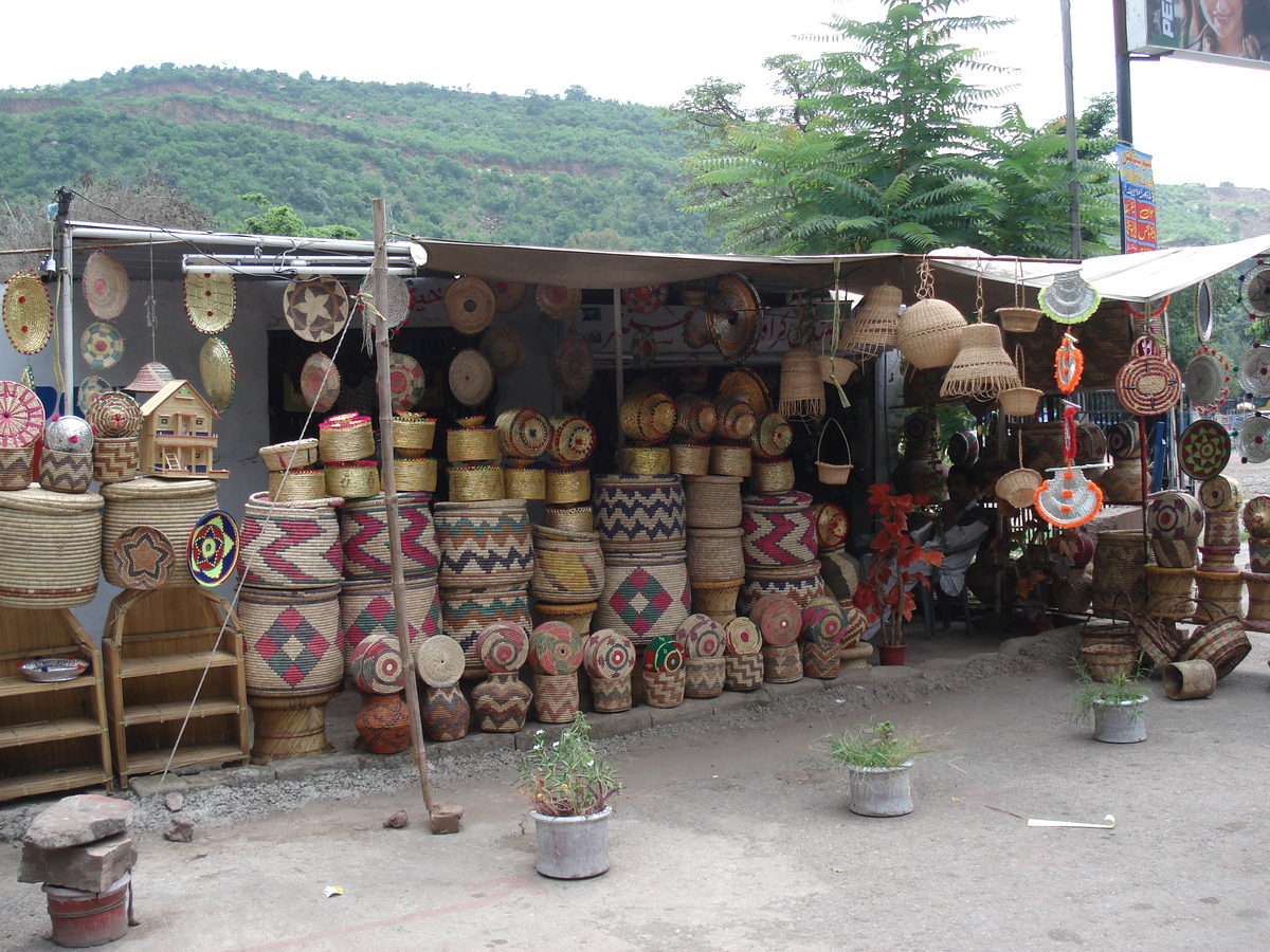รูปถ่าย ปากีสถาน(Pakistan) ถนนจากอิสลามาบัดไปมัรรี(Islamabad to Murree road) 2006-08 76