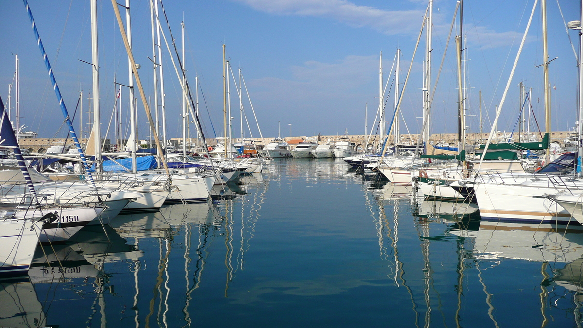 รูปถ่าย ฝรั่งเศส(France) อองทีป(Antibes) ท่าเรือโวบ็อง(Port Vauban) 2007-07 47