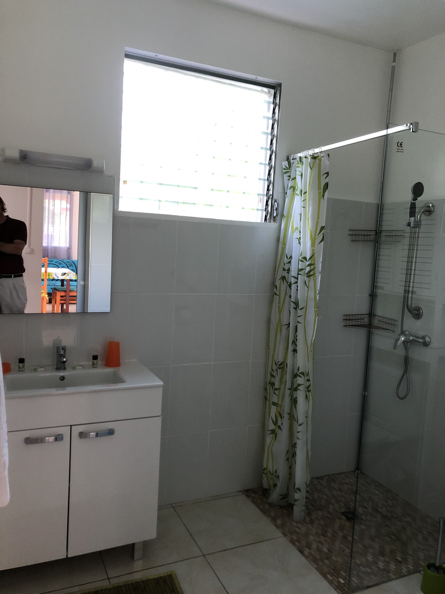 รูปถ่าย กวาเดอลูป(Guadeloupe) แซ็งตาน(Sainte Anne) 2021-02 125