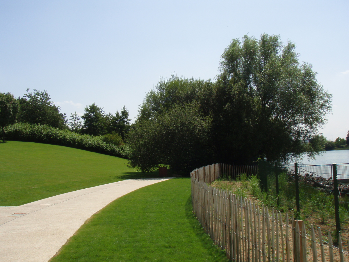 รูปถ่าย ฝรั่งเศส(France) วีลเนิฟ-ลา-การาน(Villeneuve La Garenne) สวนช็องเตอแรน(Parc des Chanteraines) 2007-07 26