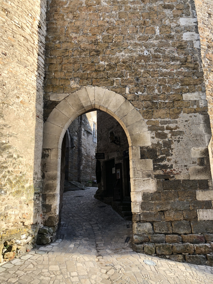 รูปถ่าย ฝรั่งเศส(France) กาเรนนัก(Carennac) 2018-04 31