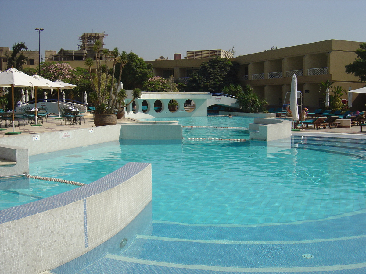 รูปถ่าย อียิปต์(Egypt) กีซ่า(Giza) โรงแรมเลอเมอริเดียน พีระมิดส์(Le Meridien Pyramids) 2004-09 5