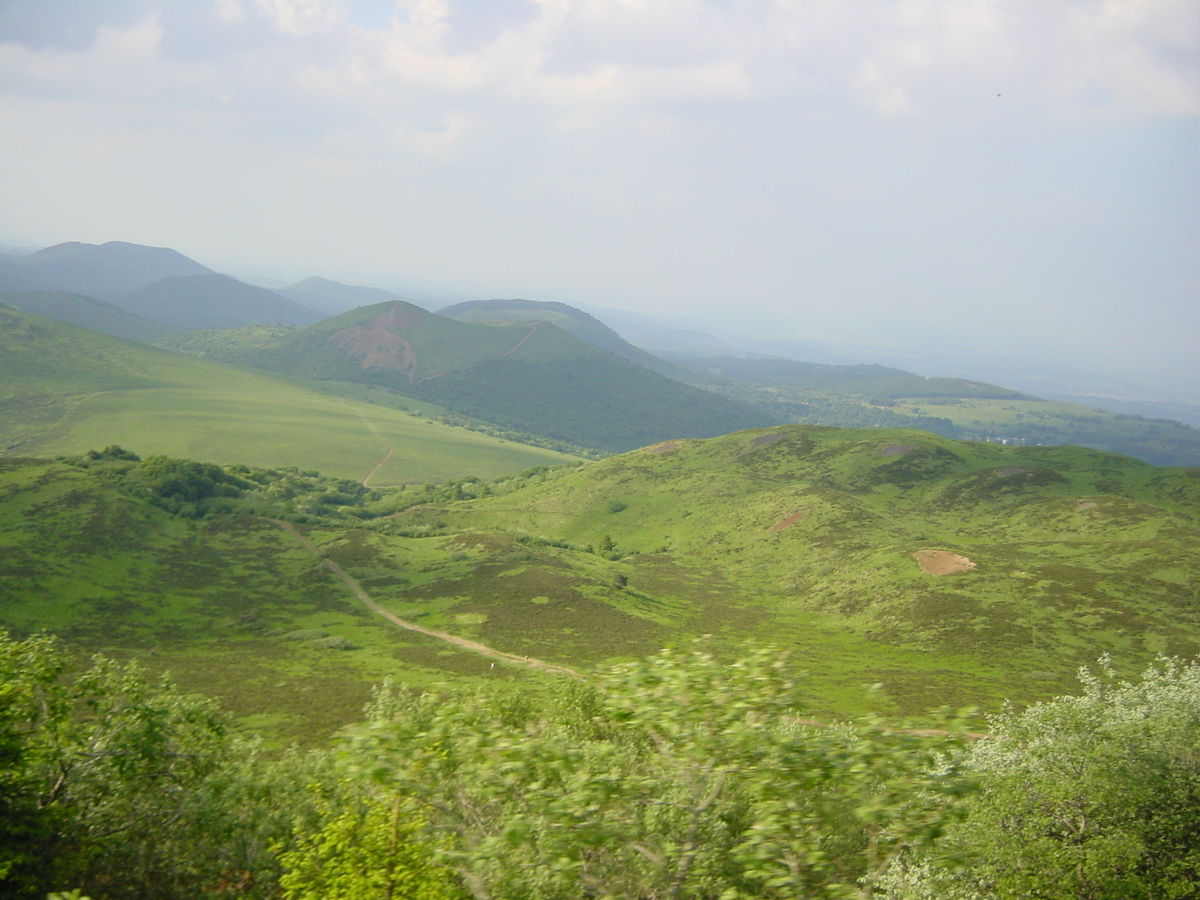 รูปถ่าย ฝรั่งเศส(France) ภูเขาปุย-เดอ-โดม(Puy de Dome) 2003-05 20
