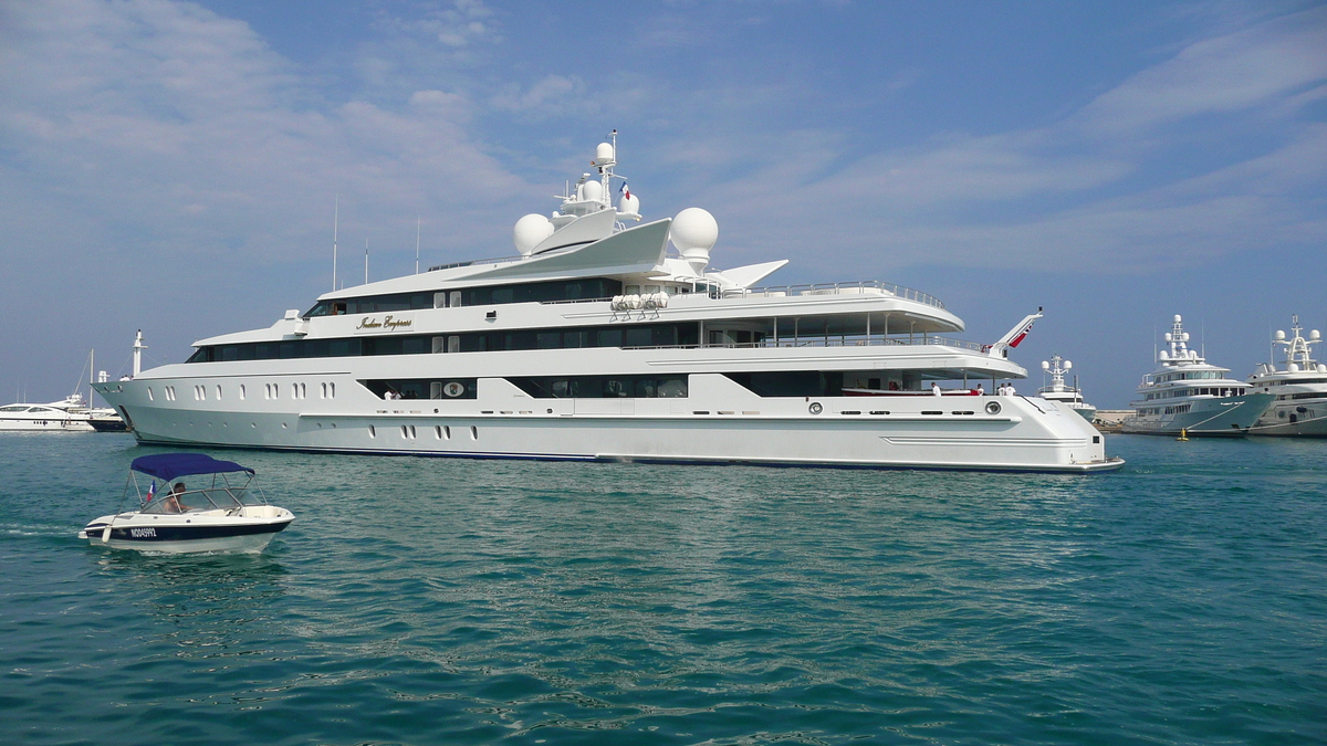รูปถ่าย ฝรั่งเศส(France) อองทีป(Antibes) ท่าเรือโวบ็อง(Port Vauban) 2007-07 46