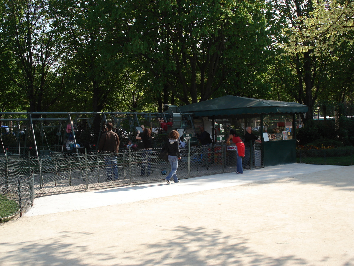 รูปถ่าย ฝรั่งเศส(France) ปารีส(Paris) ช็องเซลีเซ(Champs Elysees) 2006-04 52