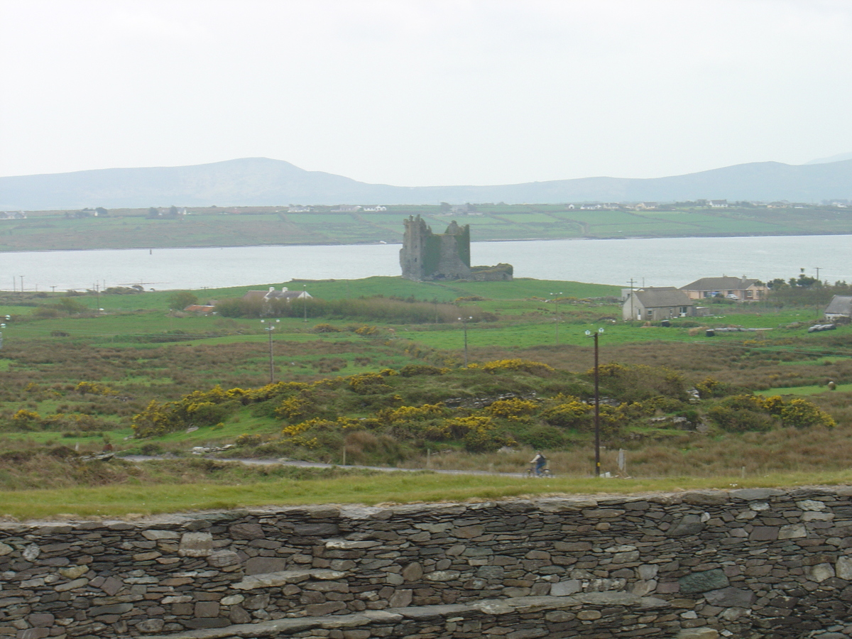 รูปถ่าย ไอร์แลนด์(Ireland) เคอร์รี่(Kerry) ป้อมคาเฮอร์กัล(Cahergal fort) 2004-05 17