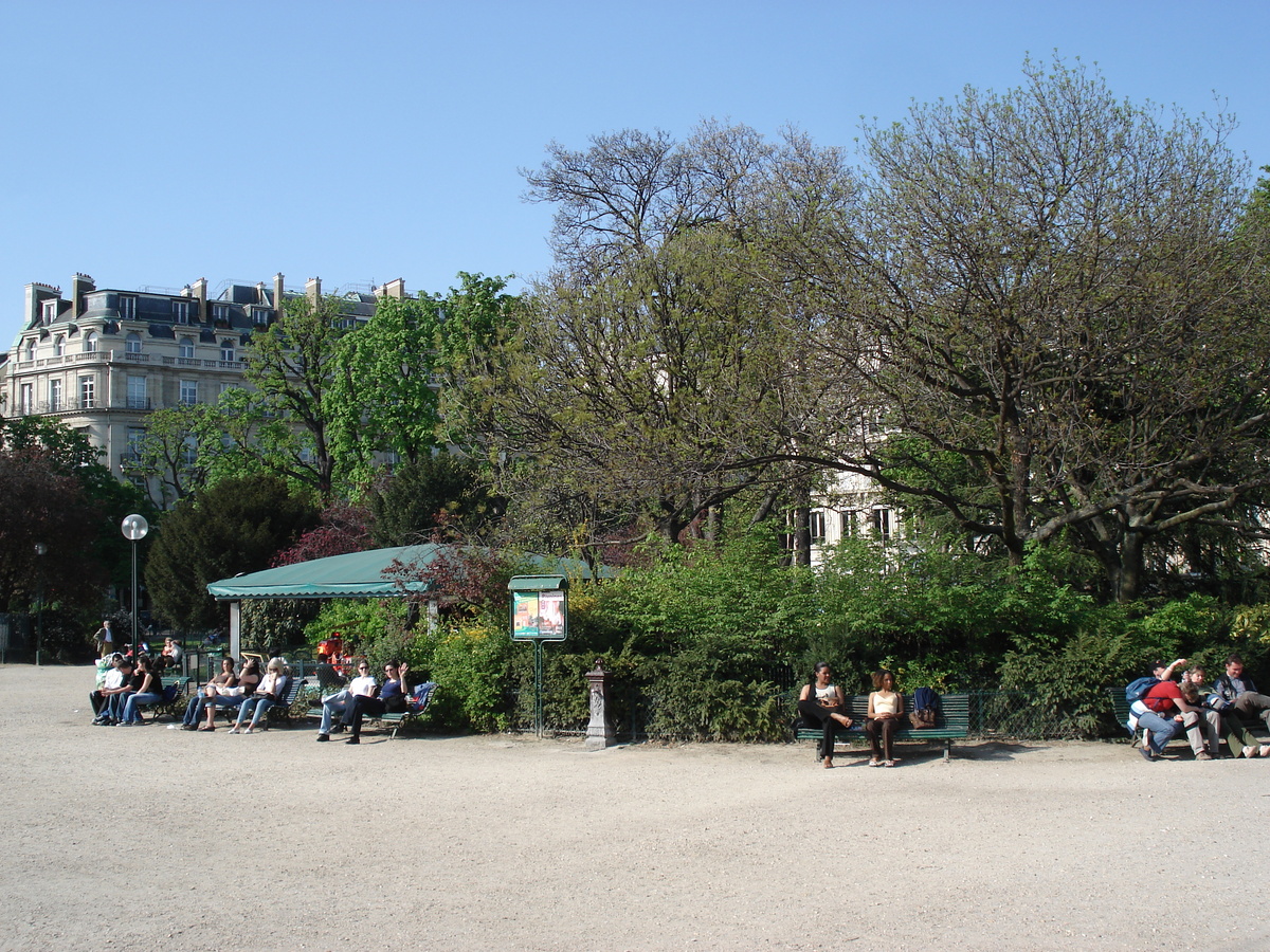 รูปถ่าย ฝรั่งเศส(France) ปารีส(Paris) ช็องเซลีเซ(Champs Elysees) 2006-04 59