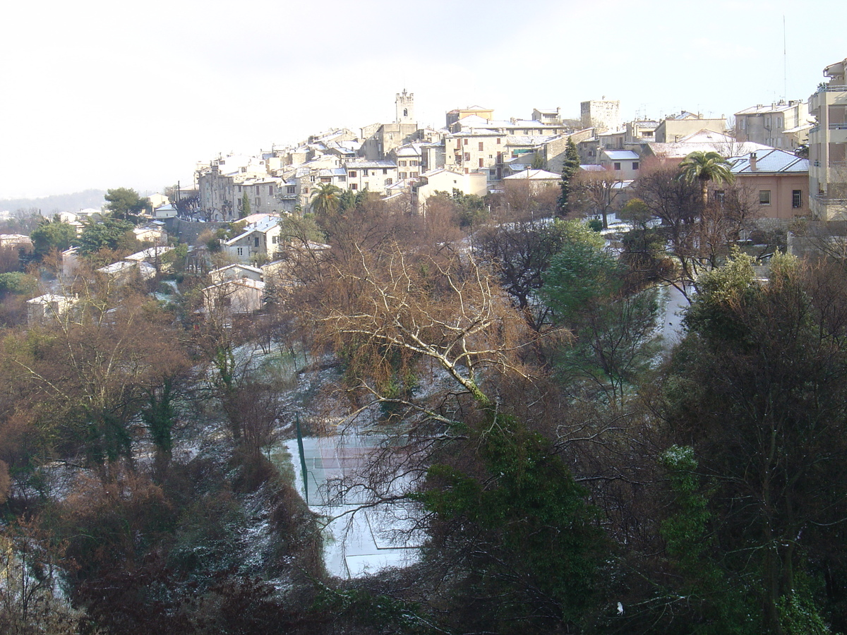 รูปถ่าย ฝรั่งเศส(France) วังซ์(Vence) 2005-02 16