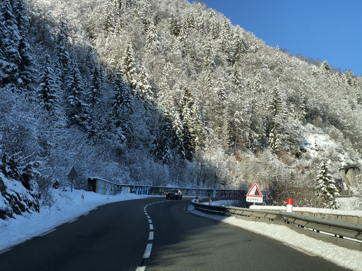 รูปถ่าย สวิสเซอร์แลนด์(Switzerland) ครองส์-มงตานา(Crans Montana) 2020-12 200