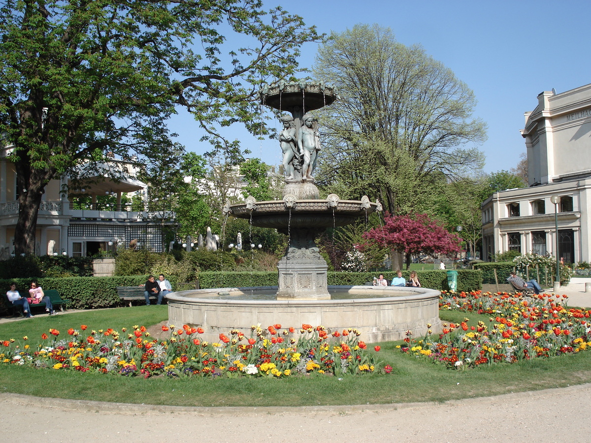 รูปถ่าย ฝรั่งเศส(France) ปารีส(Paris) ช็องเซลีเซ(Champs Elysees) 2006-04 47