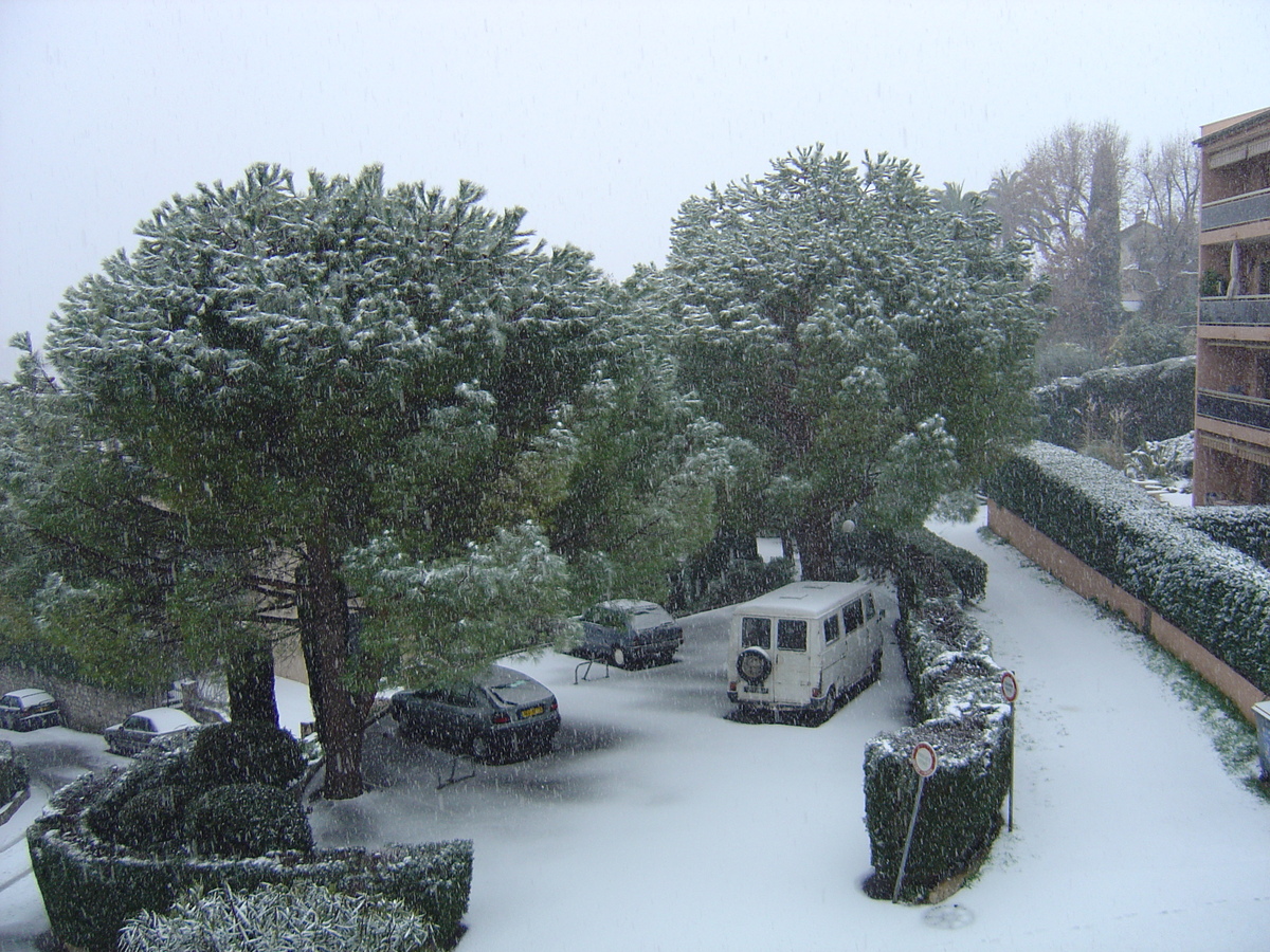 รูปถ่าย ฝรั่งเศส(France) วังซ์(Vence) 2005-02 14