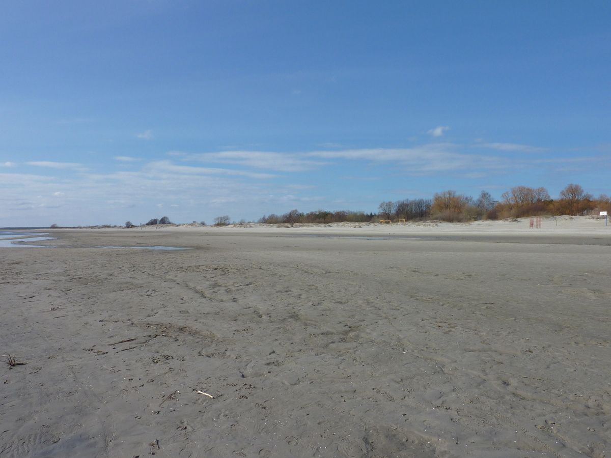 รูปถ่าย เอสโตเนีย(Estonia) แพร์นู(Parnu) 2009-04 40