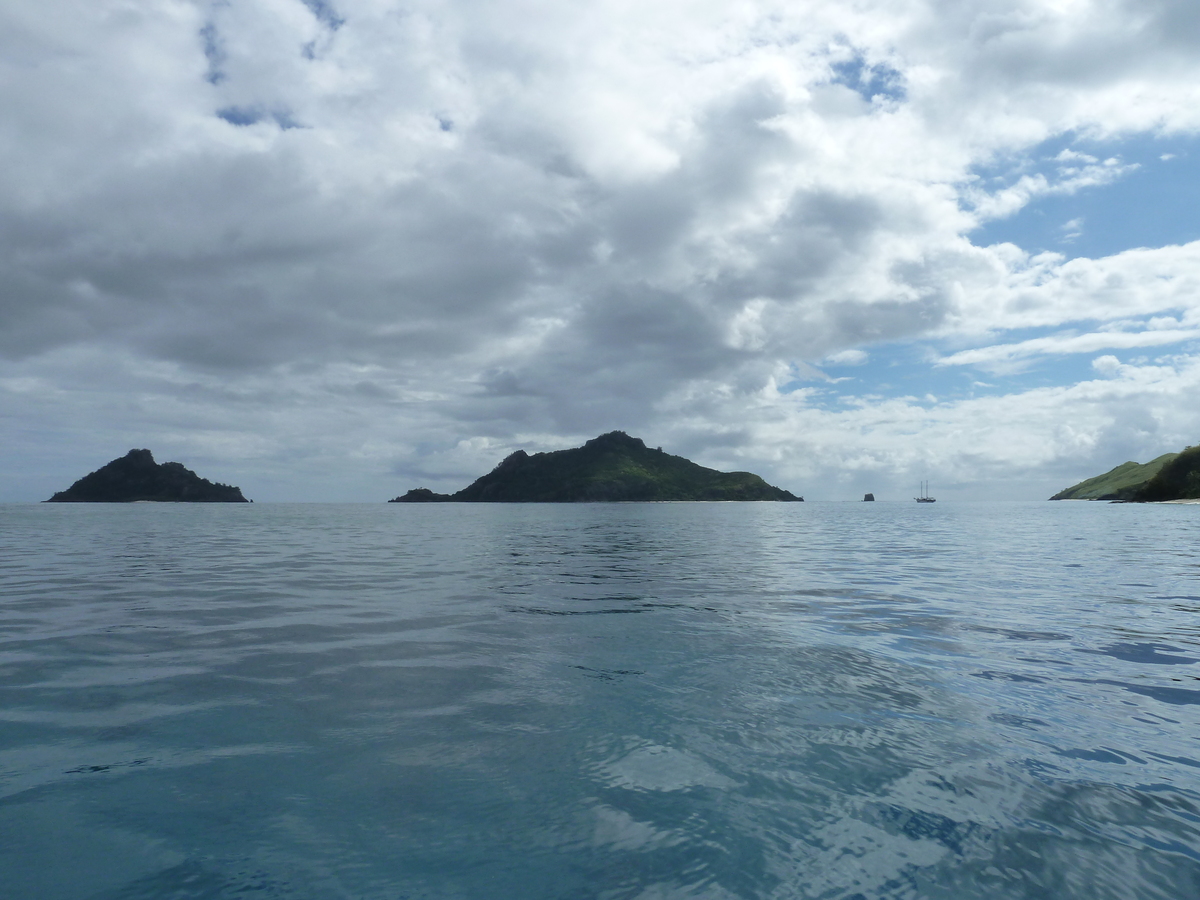 รูปถ่าย ฟิจิ(Fiji) จากเกาะอามูนูกาไปเกาะแคสต์อะเวย์(Amunuca Island to Castaway Island) 2010-05 6
